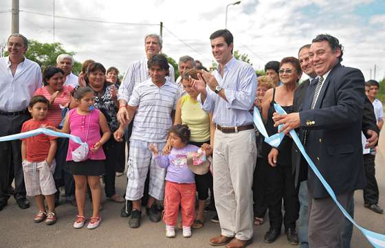 Urtubey inauguró la obra de pavimento en la ruta provincial N° 35