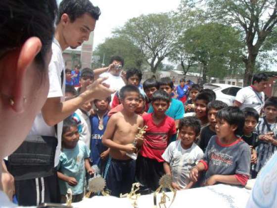 Actividades recreativas para niños del barrio Caballito de Orán