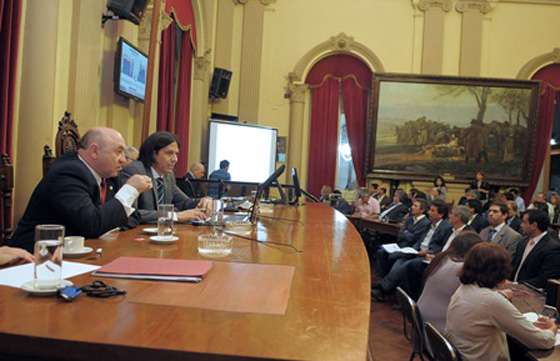 Parodi presentará hoy el presupuesto provincial
