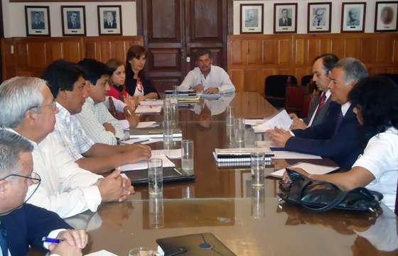 Se informó a legisladores requisitos para el transporte de pasajeros