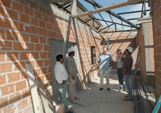 Supervisaron avances de obras en Hipólito Yrigoyen