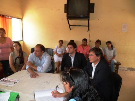 Funcionarios provinciales se reunieron con referentes barriales de la zona sudeste
