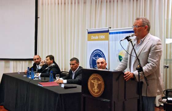 El ministro de Ambiente clausuró la jornada Emprender Norte 2012