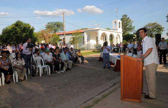 El Gobernador inauguró obras en Gaona