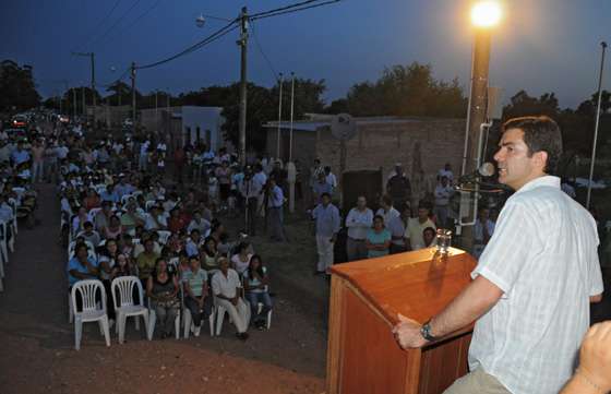 En El Quebrachal, Urtubey inauguró red eléctrica para 200 familias