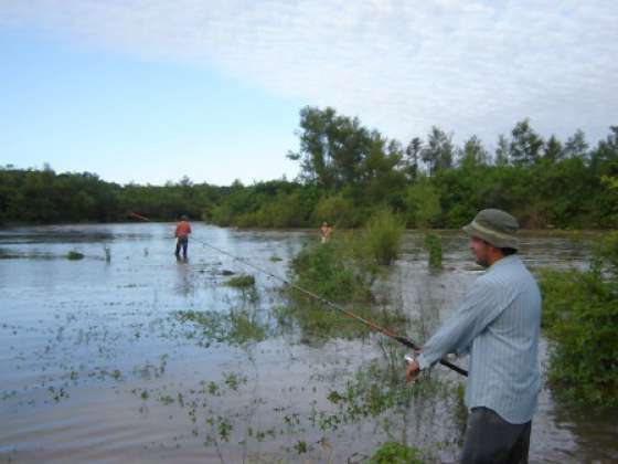 Controles de pesca en diques y ríos provinciales
