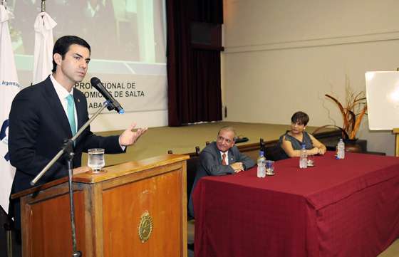 El Gobernador participó del 8º Encuentro Regional NOA de Tributación