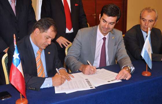 Compromisos para acelerar reactivación del Ferrocarril