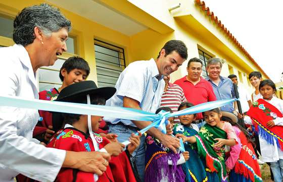 Urtubey inauguró infraestructura educativa para la comunidad de Río Blanquito