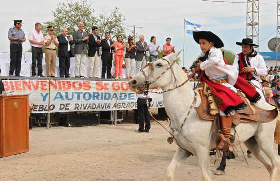 Urtubey participó en los festejos por los 150 años de Rivadavia Banda Sur