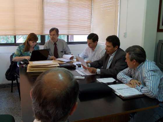 Oferentes para la construcción de una escuela en Cerrillos