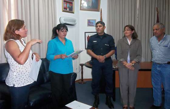 Seguridad entregó subsidio para el Consejo Barrial de J.V. González