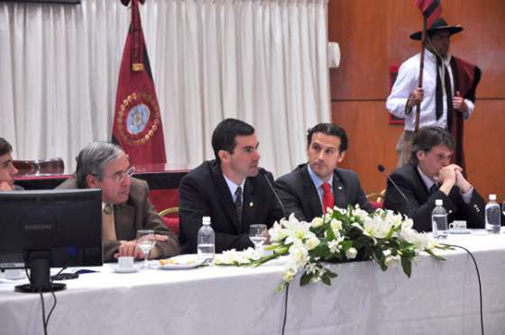 Se lanzó el proyecto Generación Bicentenario