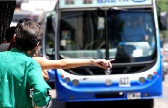 Corredores vuelven a sus recorridos habituales por calle Mendoza