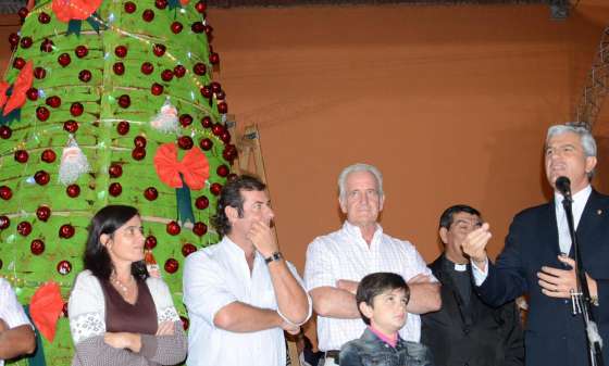 El Carril presentó el pan de navidad más grande del mundo