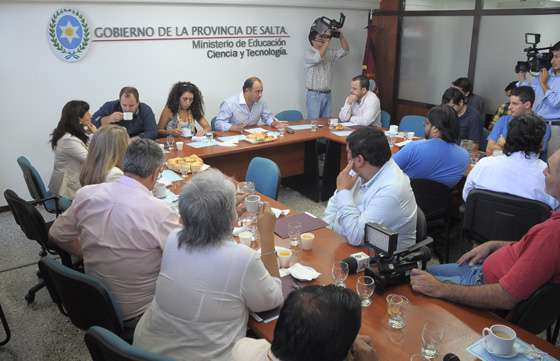 Dib Ashur anunció nuevas propuestas educativas para 2013