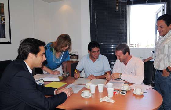 Empresa avícola invertirá 16 millones de pesos en los parques industriales de Salta y General Güemes