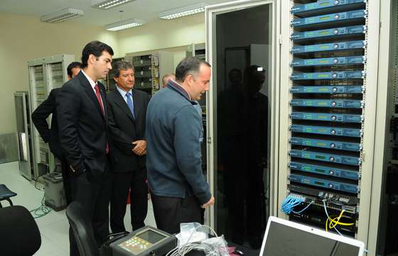 Urtubey recorrió las nuevas instalaciones de Cable Express