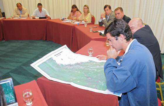 Urtubey reunió a su gabinete para analizar la situación en Santa Victoria Este