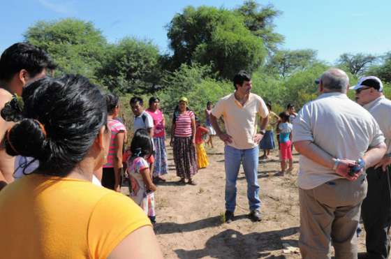 Urtubey recorrió por segundo día la zona afectada por el Pilcomayo