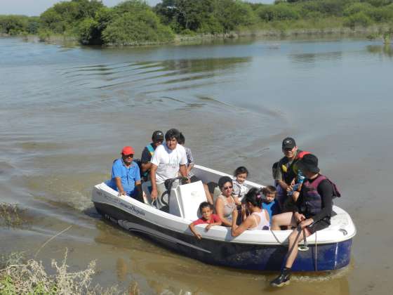 Santa Victoria Este recibió una lancha para el traslado de evacuados