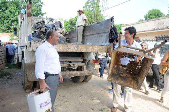 Urtubey y Manzur supervisaron acciones contra el dengue en Salvador Mazza