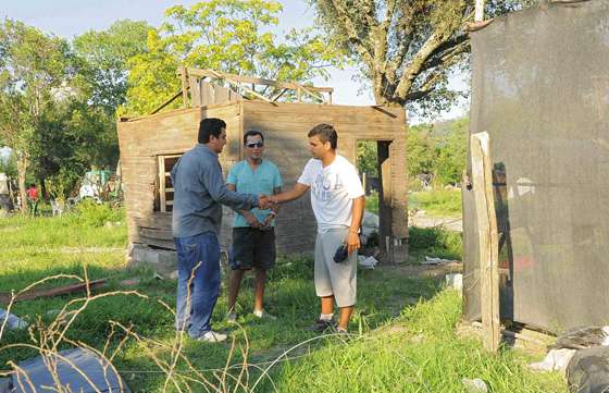 El Gobierno logró un acuerdo con vecinos del asentamiento exbalneario Castañares