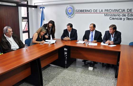 Obras en escuelas de Joaquín V. González, Campo Quijano y Rosario de Lerma