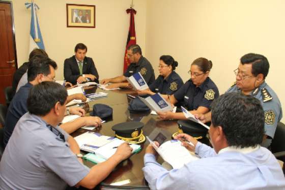 Definen con directores generales la instrumentación del Plan de Seguridad 2013