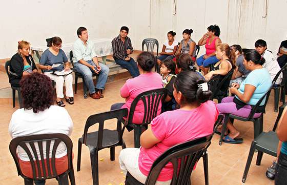 Sylvester se reunió con los vecinos del barrio San Benito