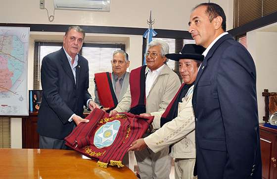 Loutaif recibió a la agrupación de Residentes Salteños de Buenos Aires