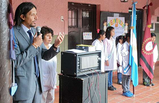 Ministros del Ejecutivo participaron en el inicio del ciclo lectivo 2013