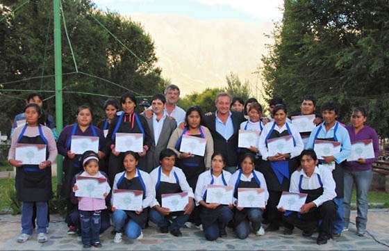 Recibieron certificados de capacitación en cocina 30 residentes de La Poma