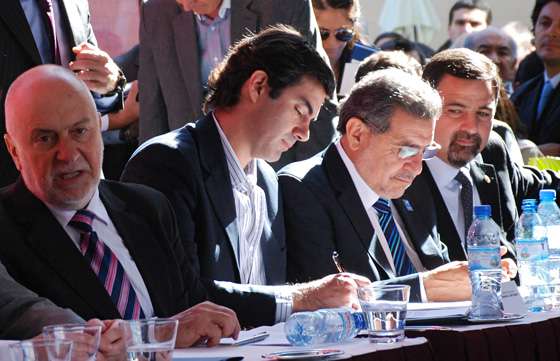 Urtubey y gobernadores de las provincias vitivinícolas  fortalecen acciones contra la trata laboral y para posicionar el vino argentino en el mundo