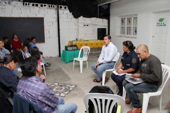 Reunión para tratar temas de seguridad en el barrio 15 de Setiembre