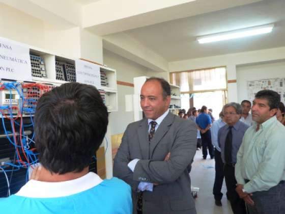 Inauguraron nuevo taller de automatización en la escuela técnica de barrio San Remo