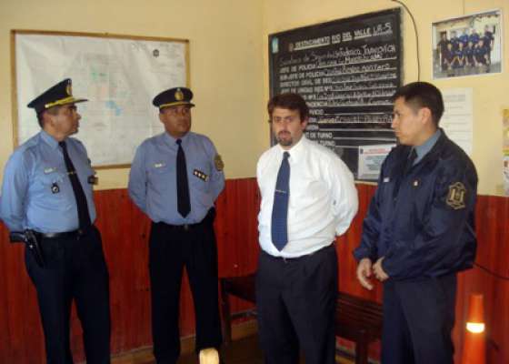 Funcionarios de Seguridad recorrieron dependencias de la Unidad Regional 4