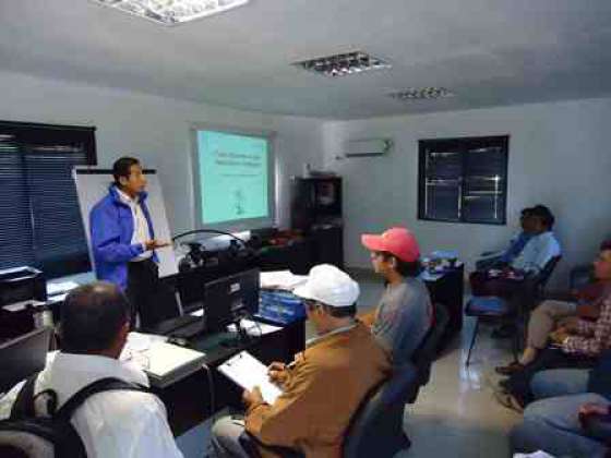 Aguas del Norte capacita a plomeros matriculados