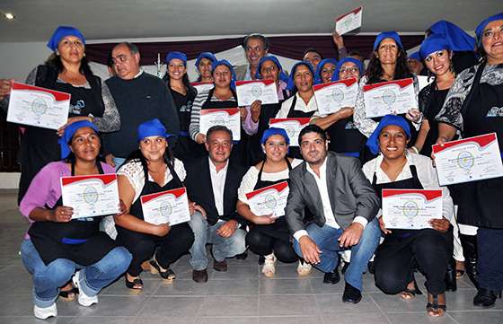Treinta jóvenes de El Quebrachal se capacitaron en gastronomía