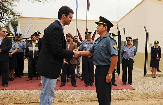 Urtubey inauguró un destacamento policial para 4 mil personas del Chaco salteño