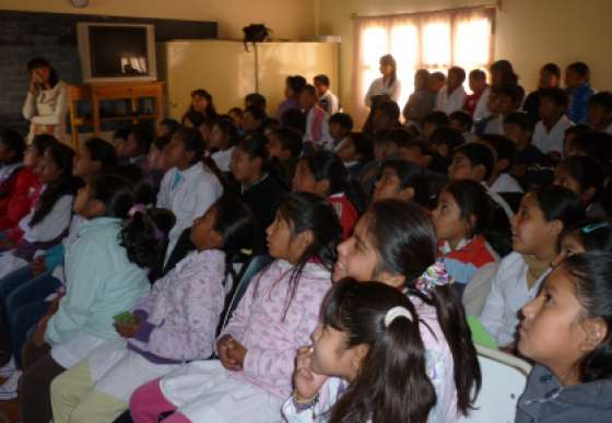 Seguridad dictó una charla sobre violencia escolar a 400 alumnos de Cachi