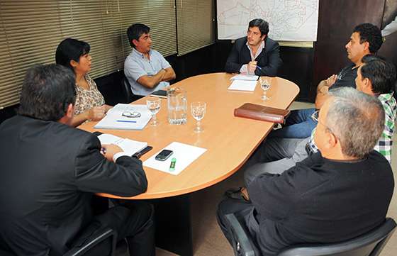 Funcionario de Gobierno recibió a vecinos de zona sur