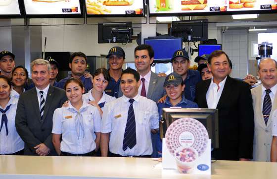 El Gobernador asistió a la inauguración oficial de la sucursal McDonald´s