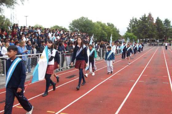 2000 niños participaron del lanzamiento del Programa de Deporte Escolar