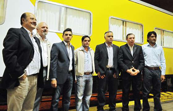 Con más de 350 pasajeros partió el Tren a las Nubes