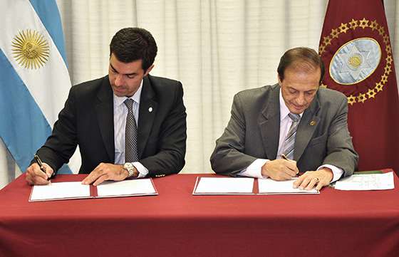 La Provincia firmó un convenio con la Unsa para la instalación de fibra óptica