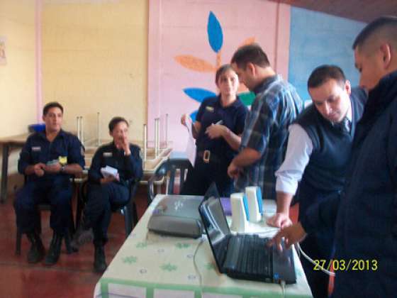 Taller de Seguridad Ciudadana en los barrios 2 de Abril y Boulogne sur Mer