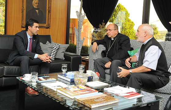 El Gobernador recibió en audiencia a sacerdotes agustinos