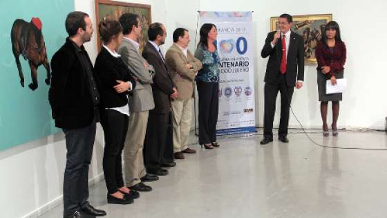 Inauguraron en Salta la Muestra Itinerante del Salón “Bicentenario del Exodo Jujeño”