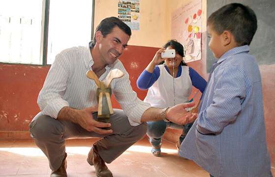 Urtubey inauguró el cerco  perimetral en la escuela del paraje El Destierro